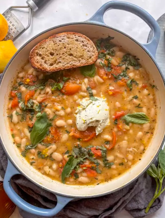 Creamy White Bean & Tomato Soup